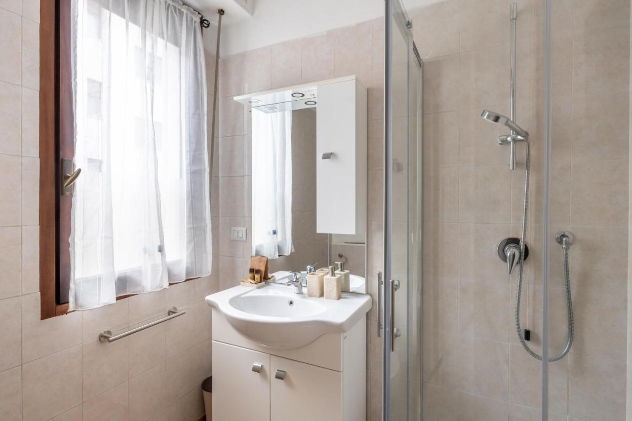 Suite 1,2 Porta Milano Centro Parking Free Zewnętrze zdjęcie